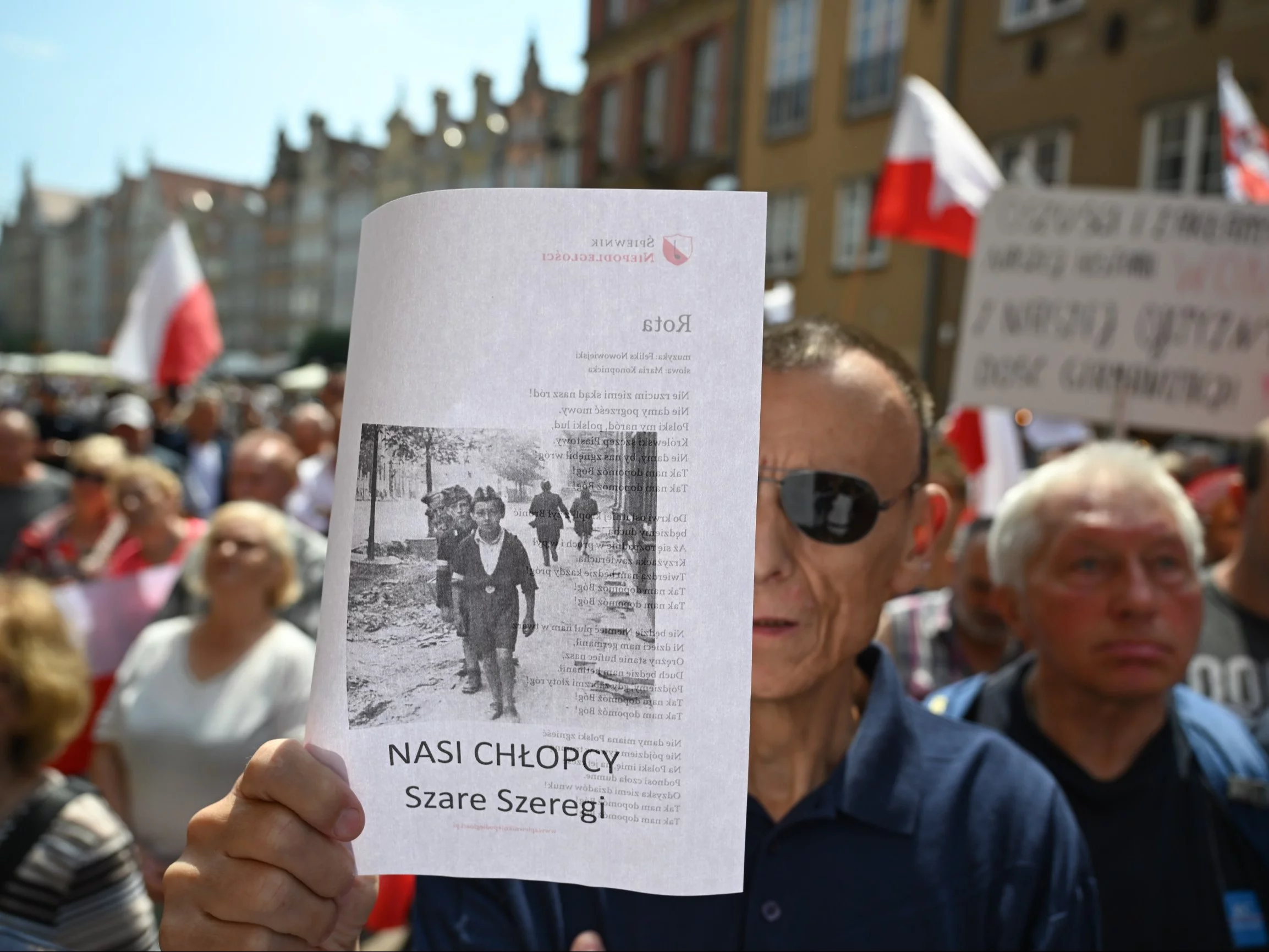 Protest w Gdańsku przeciwko wystawie "Nasi chłopcy"