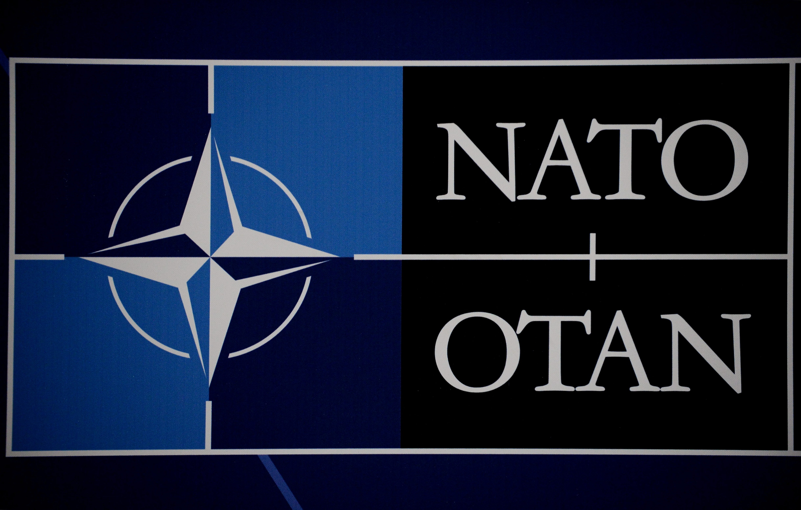 Logo NATO