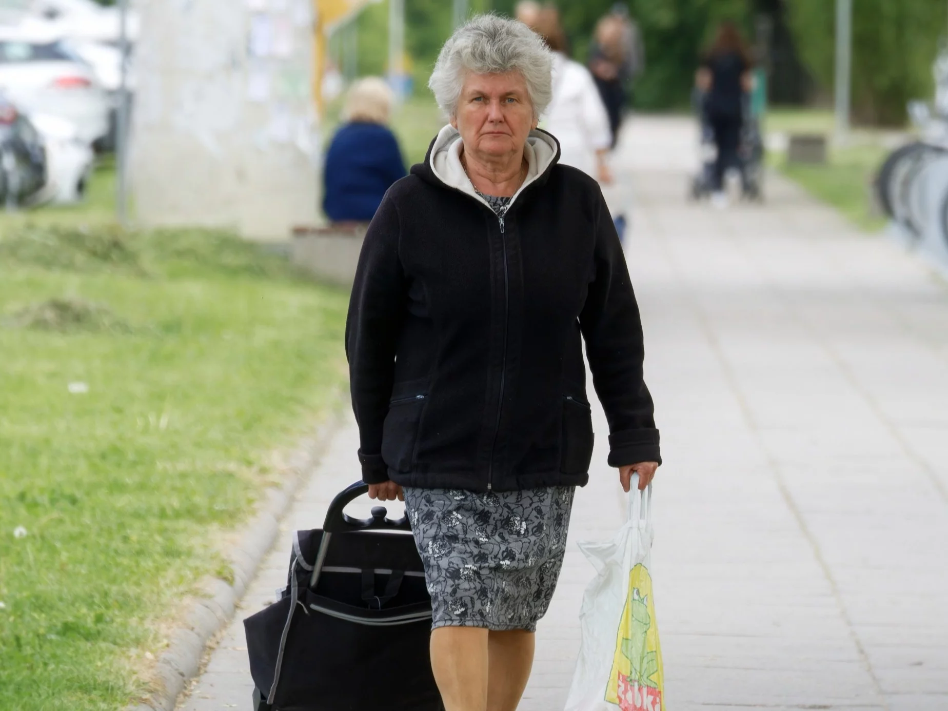 Starsza kobieta
