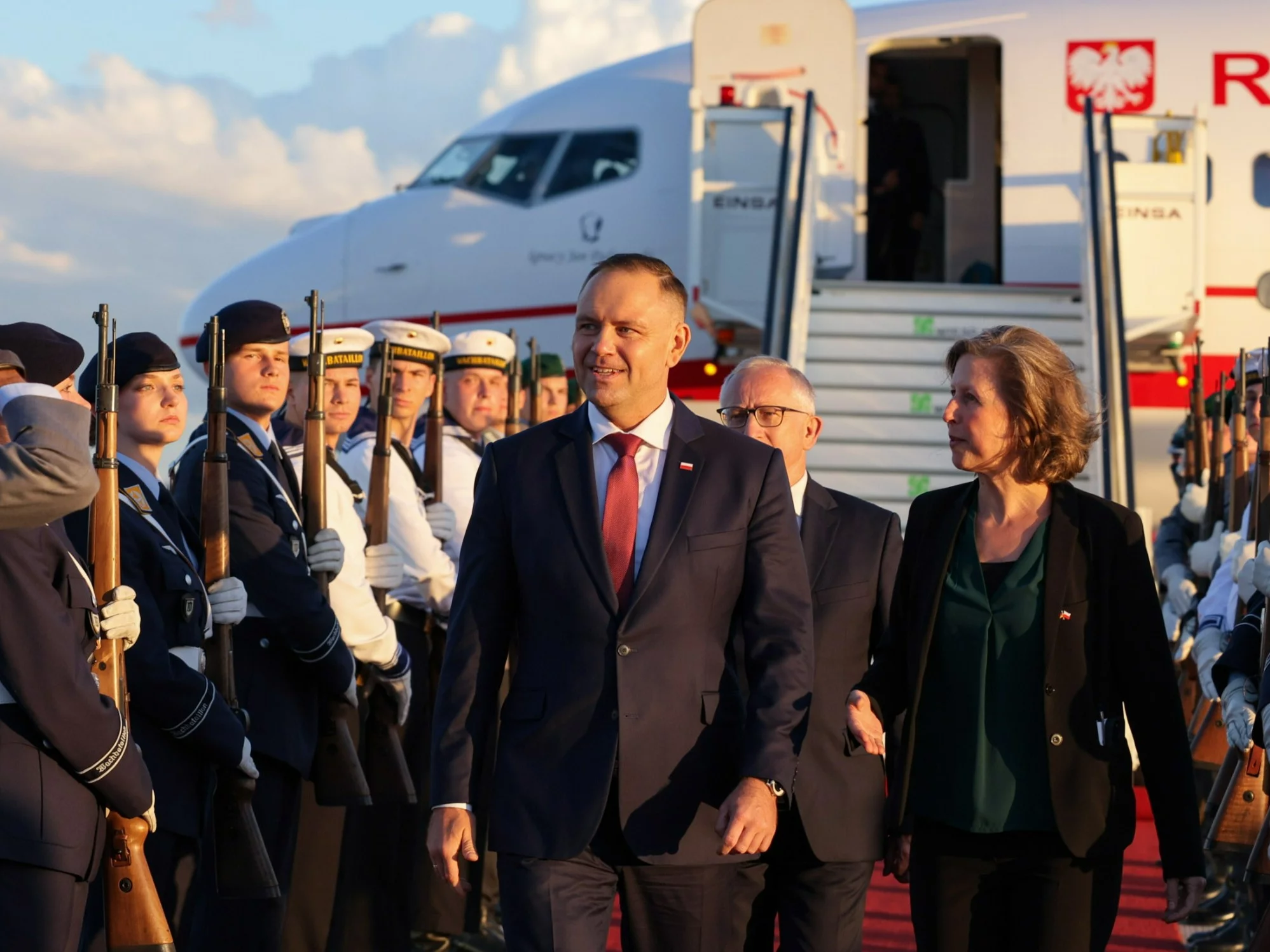Prezydent Karol Nawrocki na lotnisku w Berlinie