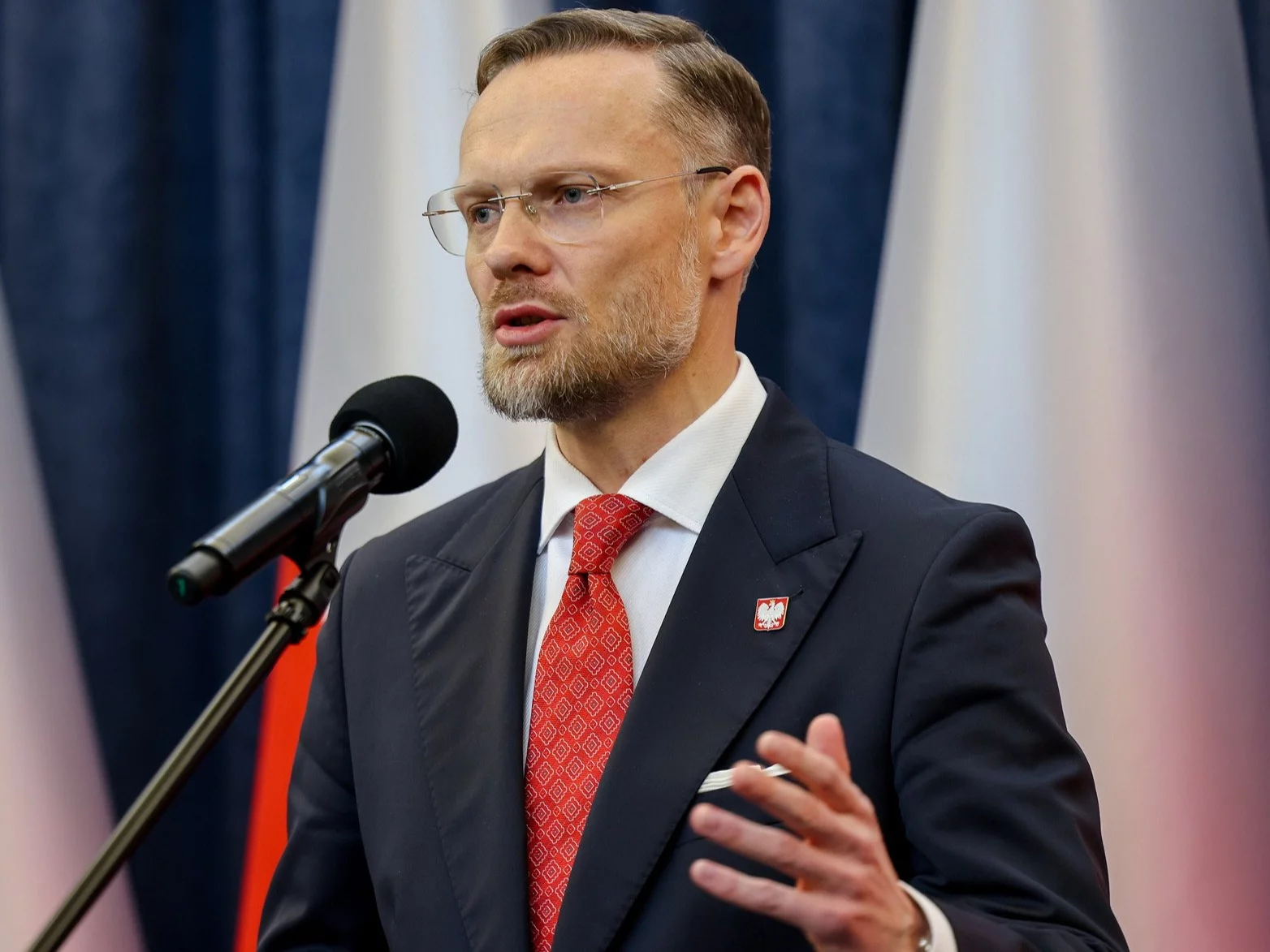 Incydent z udziałem Nawrockiego. Bogucki: Nie wszystkie te osoby są sprawdzane