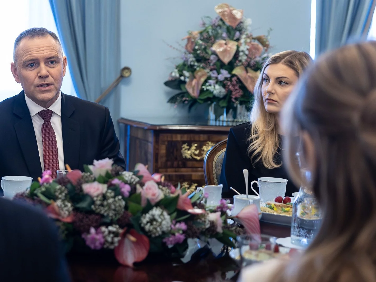 Spotkanie prezydenta Karola Nawrockiego z Dorotą Rabczewską, posłem, Łukaszem Litewką i Krzysztofem Stanowskim