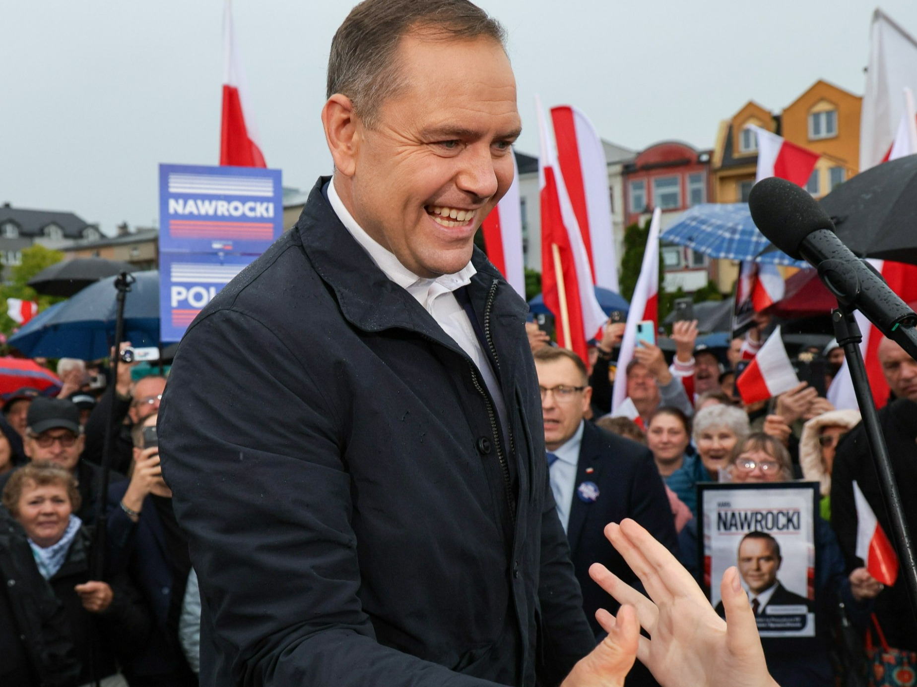 Nawrocki "odkleił się" od PiS. Sztabowiec: O to chodziło