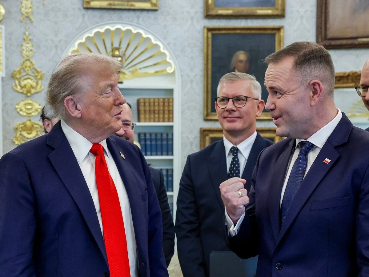 Karol Nawrocki i Donald Trump podczas spotkania w Białym Domu