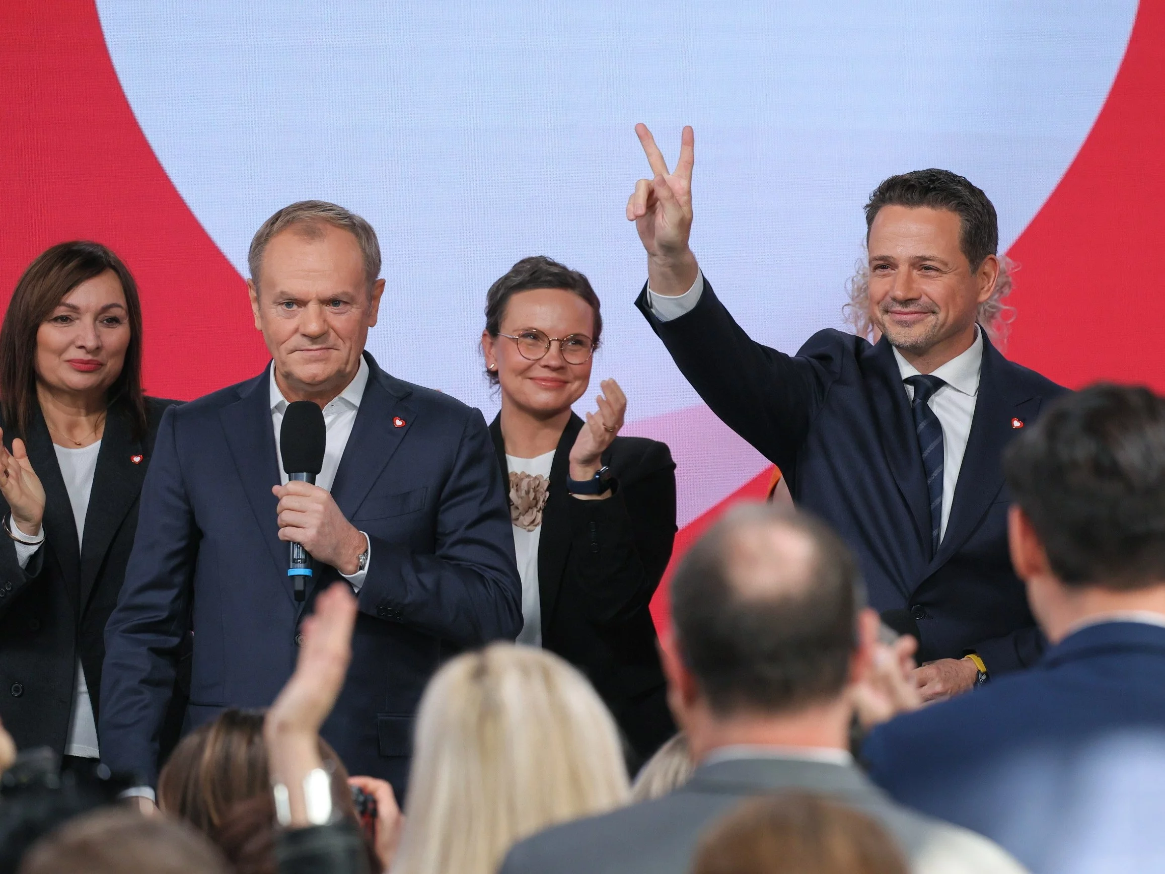 Premier Donald Tusk i prezydent Warszawy Rafał Trzaskowski