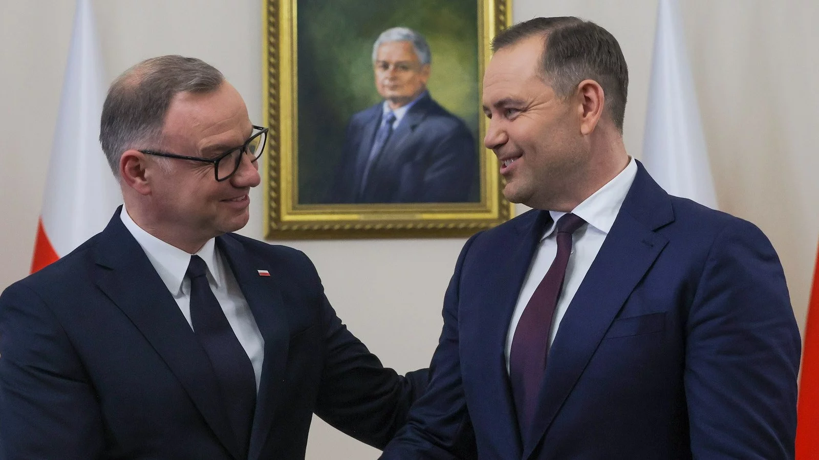 Prezydent Andrzej Duda i prezydent elekt Karol Nawrocki