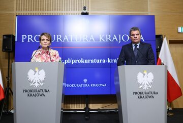 Neo-Prokurator krajowy Dariusz Korneluk (P) oraz stołeczna prokurator regionalna Małgorzata Adamajtys