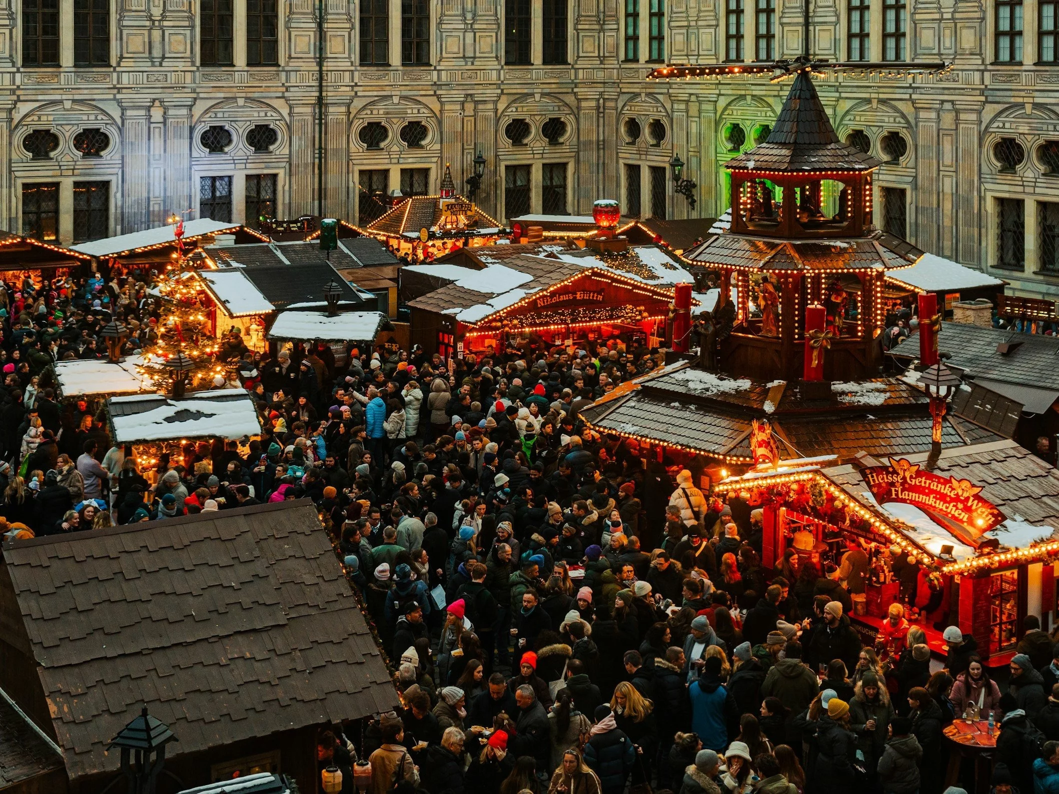 Jarmark bożonarodzeniowy, zdjęcie ilustracyjne