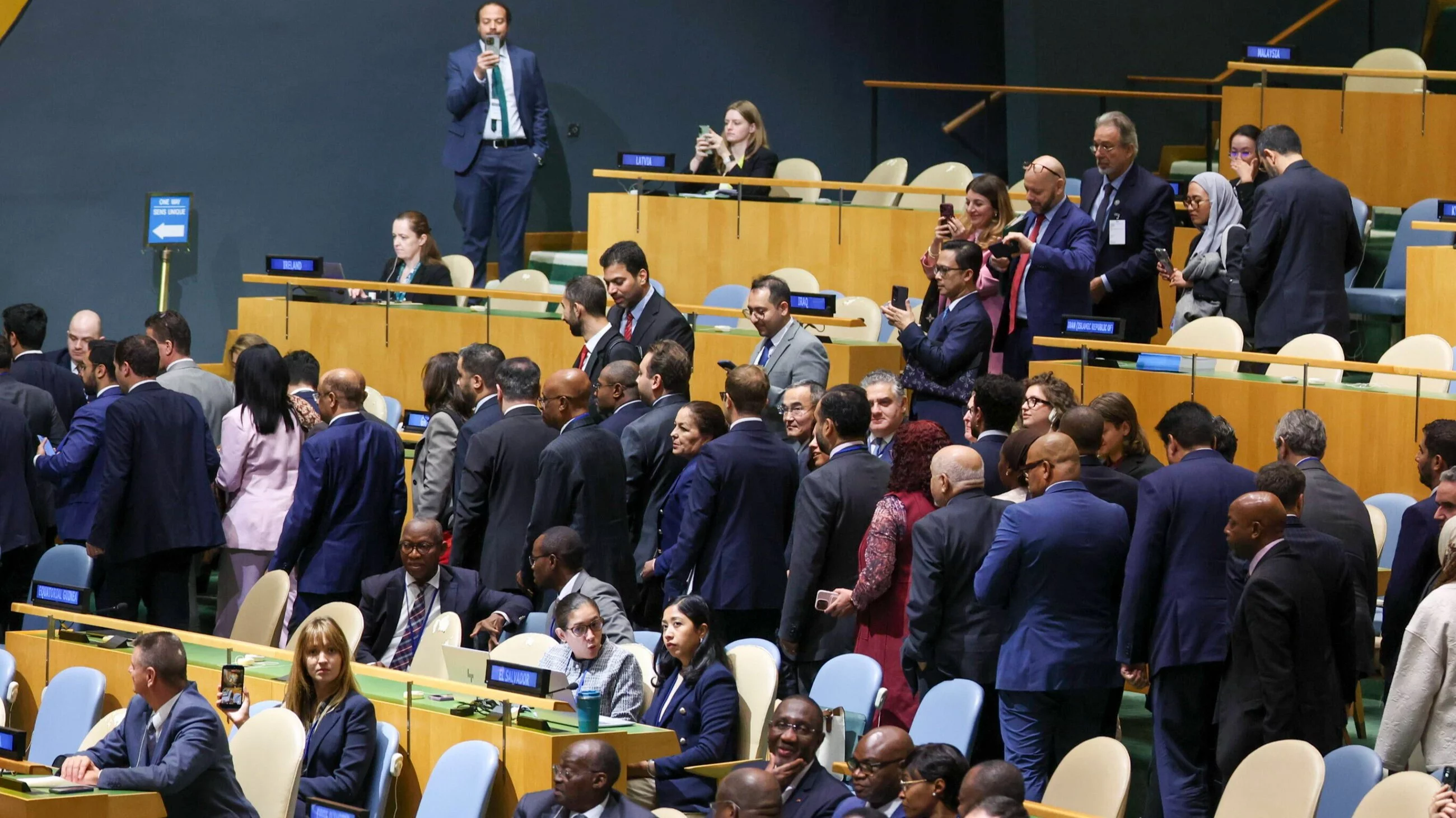 Delegaci wychodzą z sali. Wystąpienie premiera Izraela Benjamina Netanjahu na forum ONZ