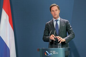 Niderlandzki premier Mark Rutte we wrześniu pytał: "Czy możemy założyć UE bez Węgier i Polski?"