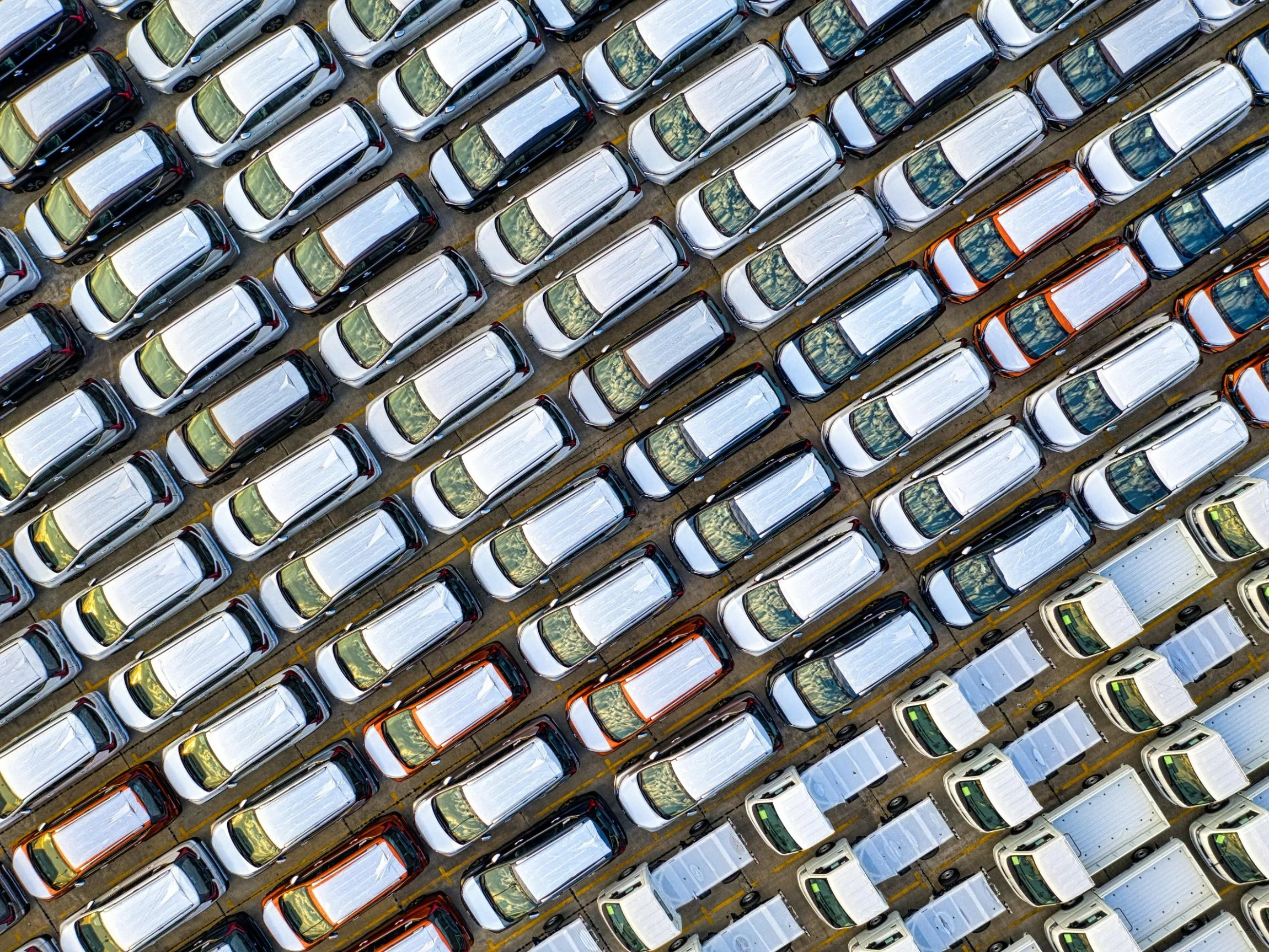 Samochody na parkingu