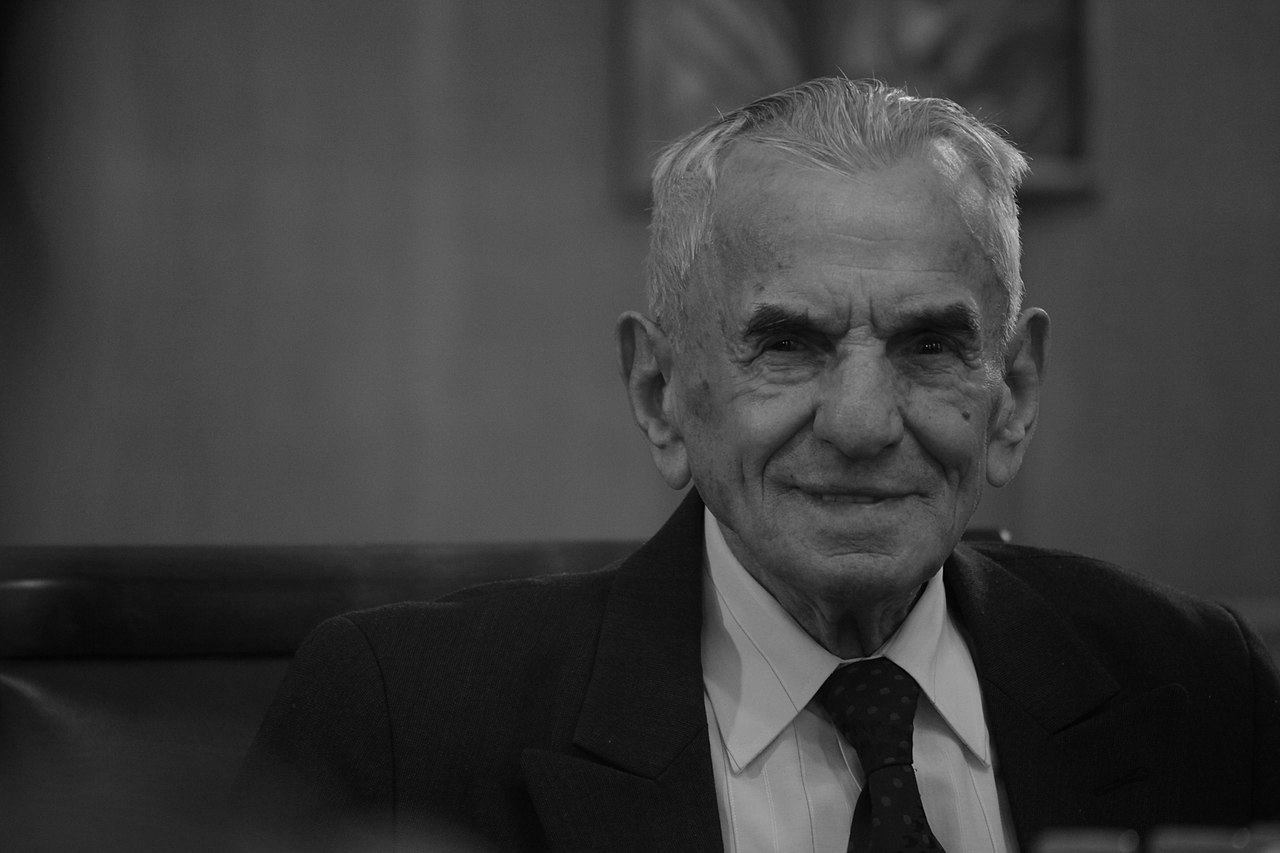 Stanisław Kowalski zmarł w wieku 111 lat, na kilka dni przed urodzinami.