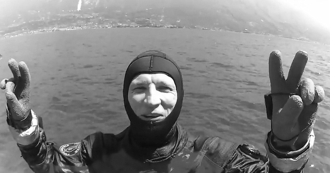 Sebastian Marczewski podczas nurkowania