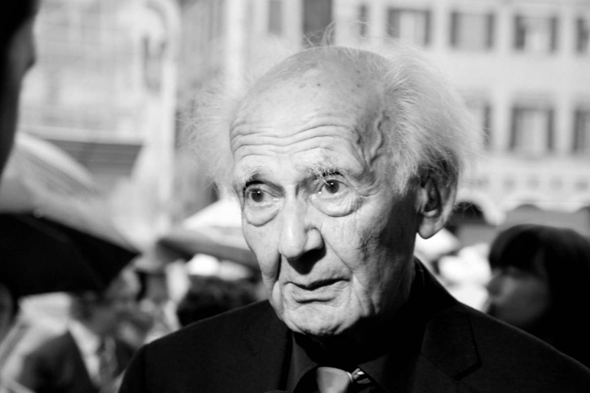 Zygmunt Bauman – polski socjolog i filozof żydowskiego pochodzenia. Twórca terminu „płynnej nowoczesności” i teoretyk postmodernizmu. Zmarł 9 stycznia 2017 r.