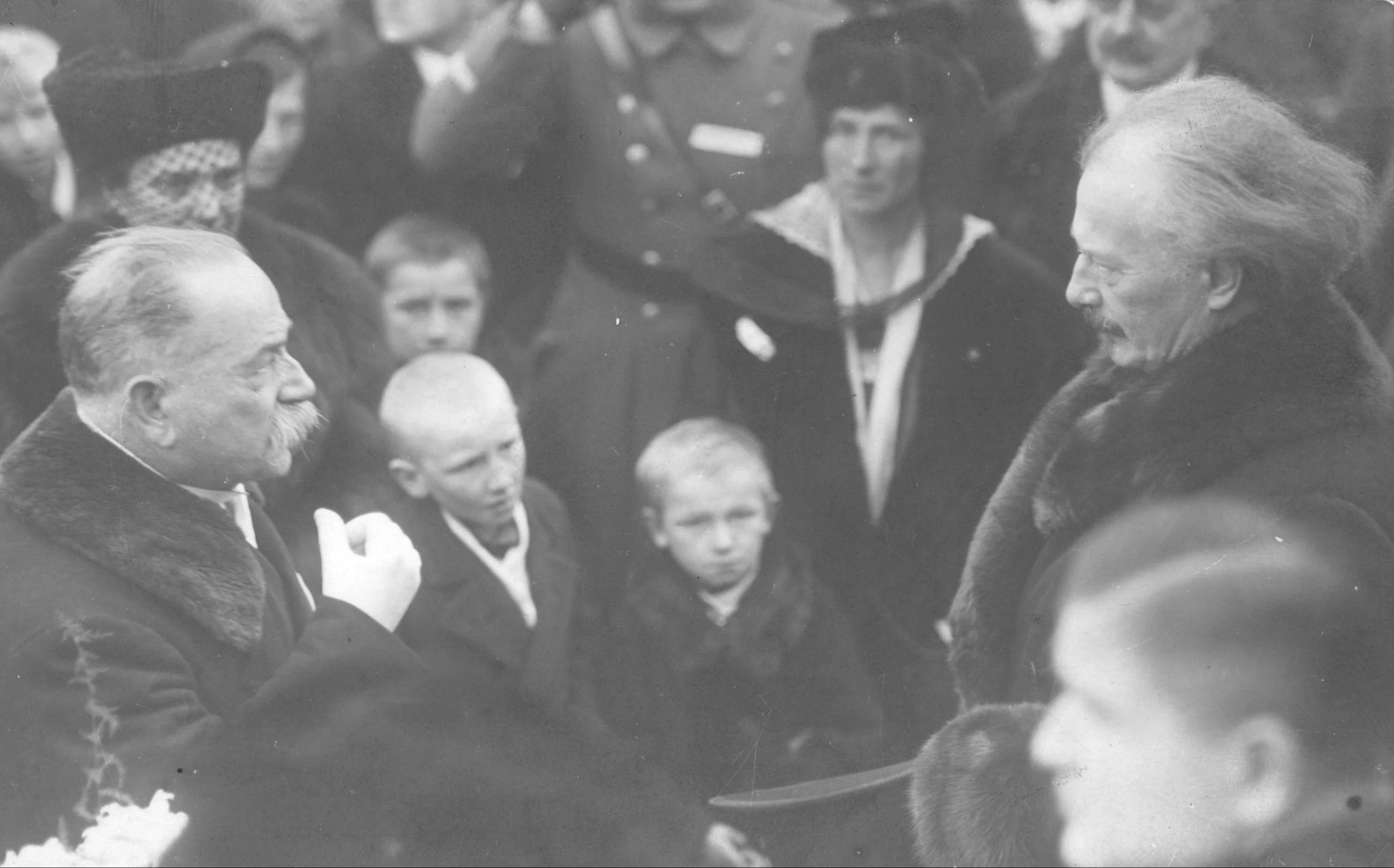 Ignacy Jan Paderewski podczas spotkania z Polakami w Poznaniu. Powstanie wielkopolskie