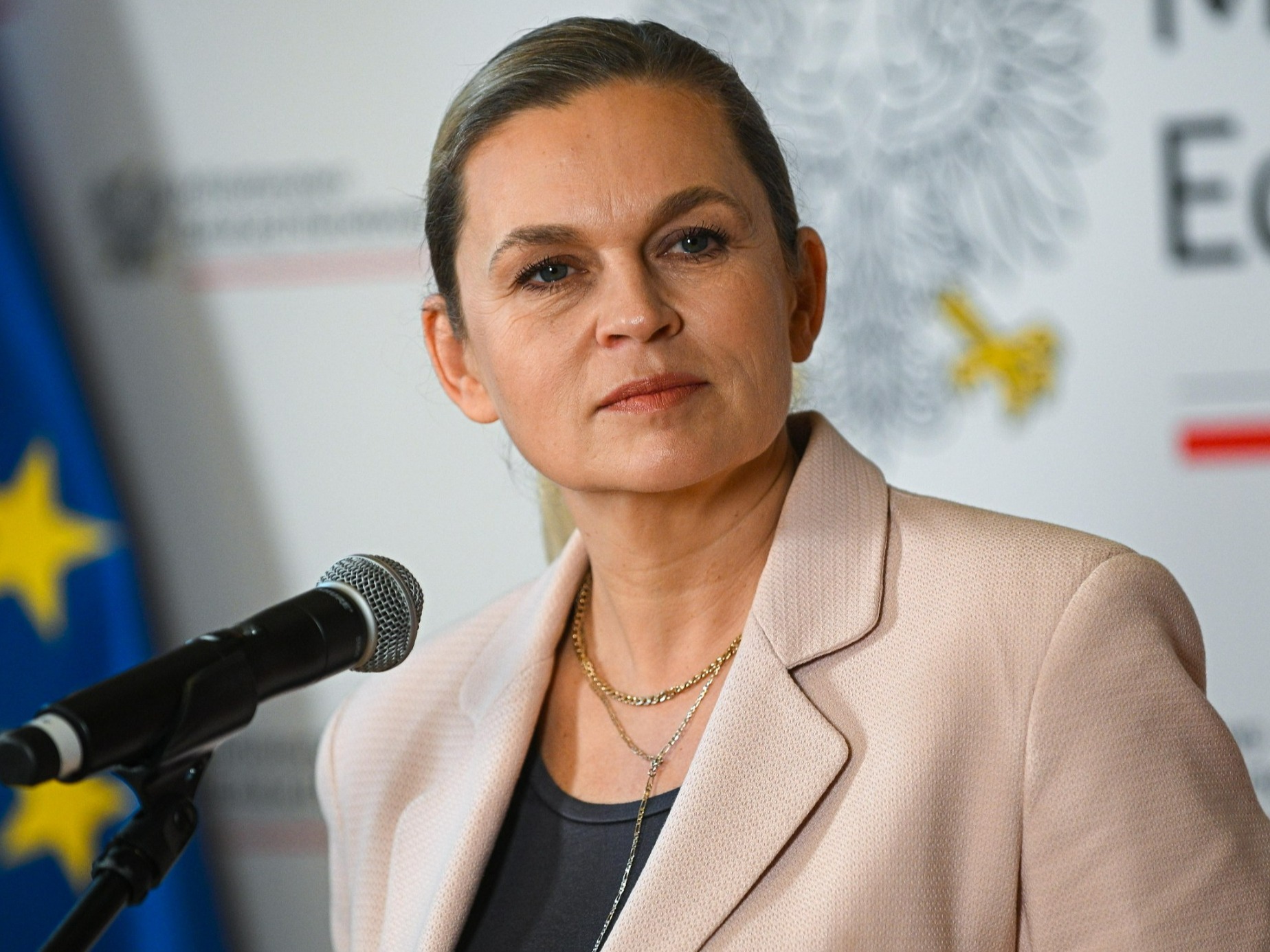 "Niektóre ceny spadają". Nowacka twierdzi, iż "nie jest drogo"