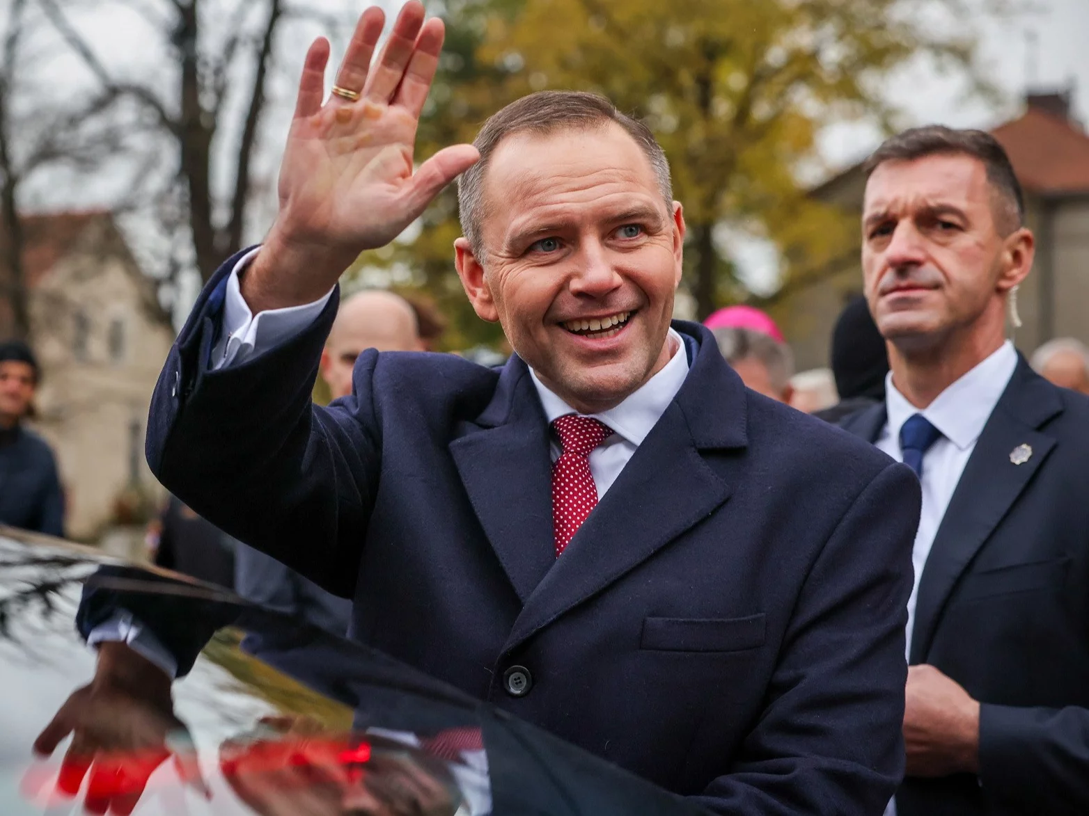 Niemiecka gazeta: Krytycy PiS powinni pochwalić Nawrockiego