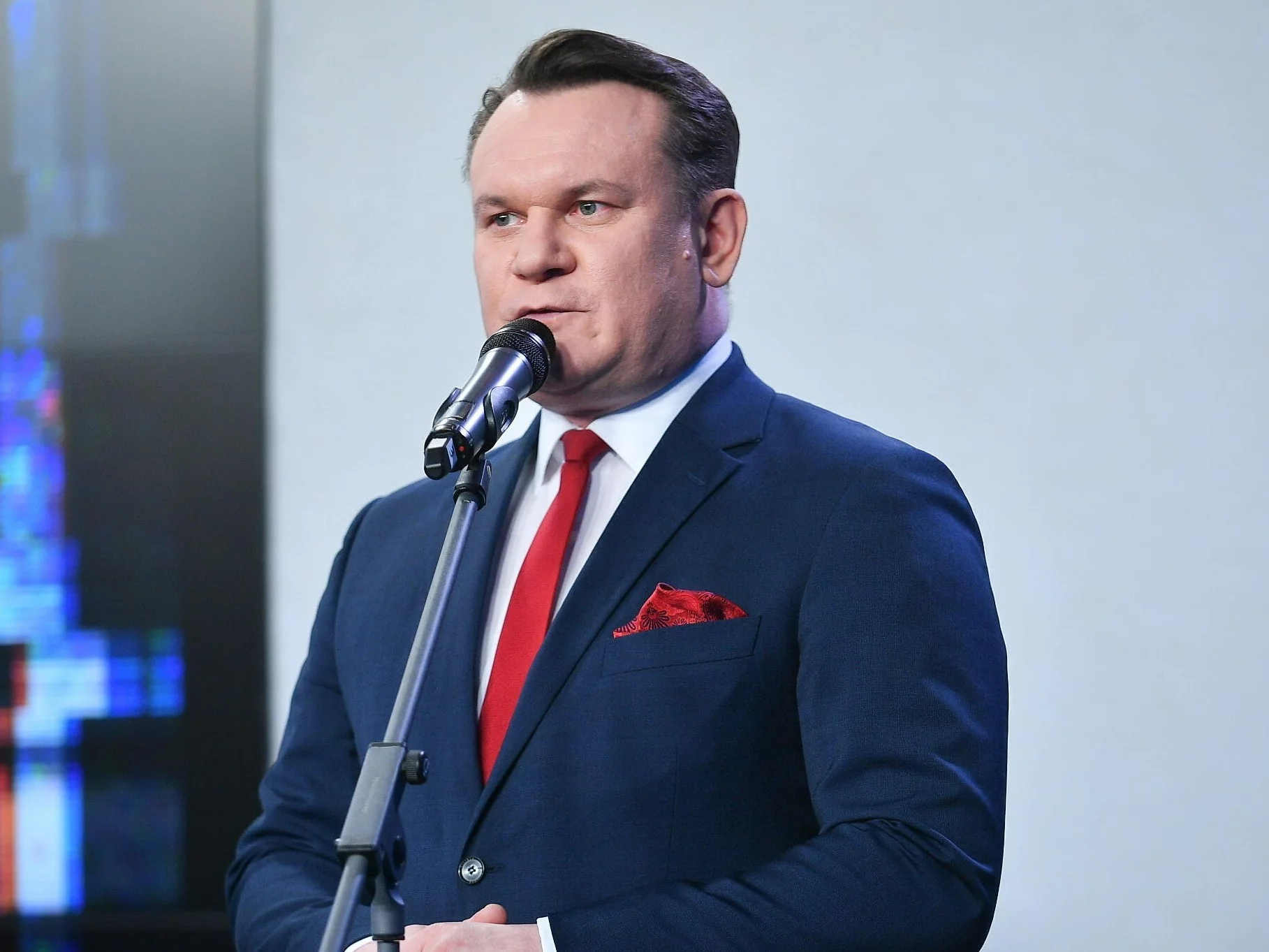 Nieoczekiwany cios w Tarczyńskiego. "Kompromituje pan siebie i szkodzi Polsce"