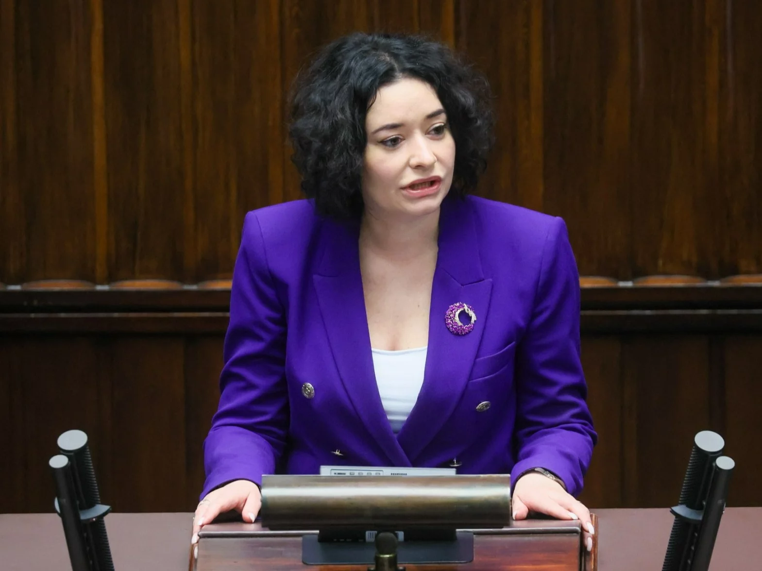 Posłanka Lewicy Anna Maria Żukowska na sali obrad Sejmu