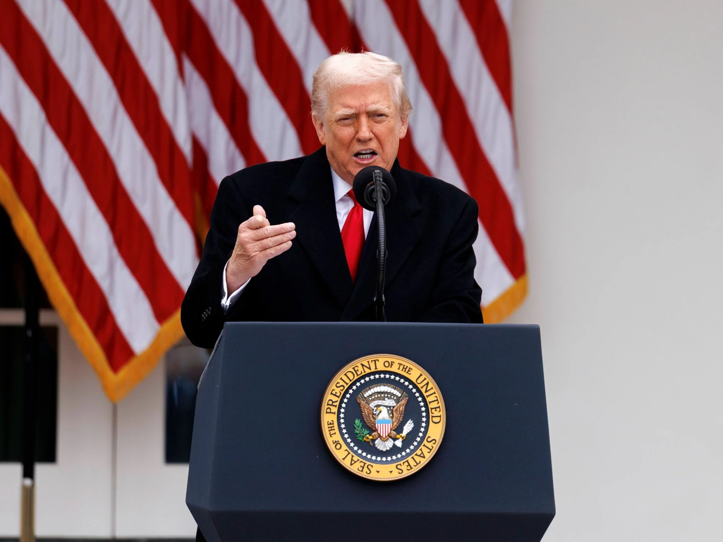 "Terrorystyczna hołota". Trump: USA przeprowadziły potężny i śmiertelny atak