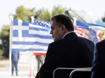 Nikos Panagiotopoulos, minister obrony Grecji