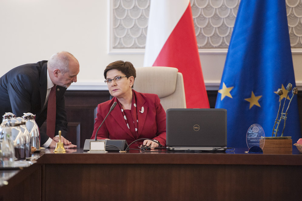 Premier Beata Szydło na posiedzeniu rządu