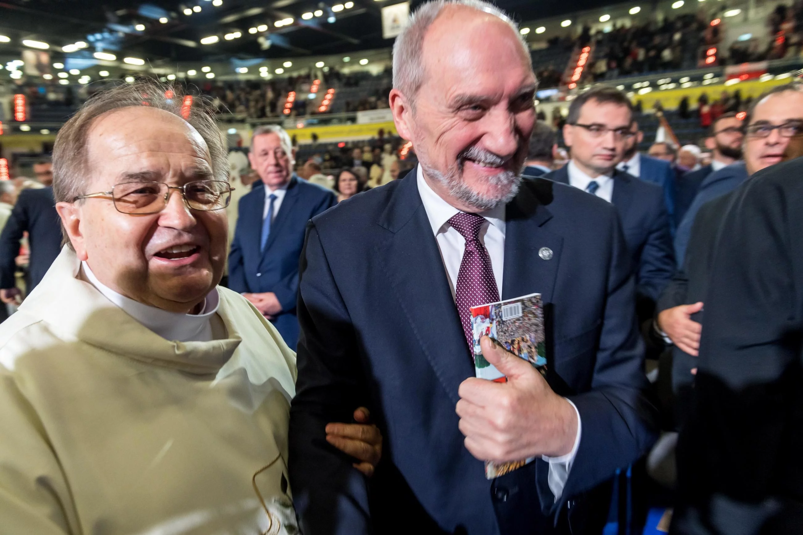 O. Tadeusz Rydzyk i Antoni Macierewicz w Toruniu