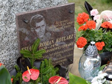 Obelisk poświęcony pamięci ks. Romana Kotlarza
