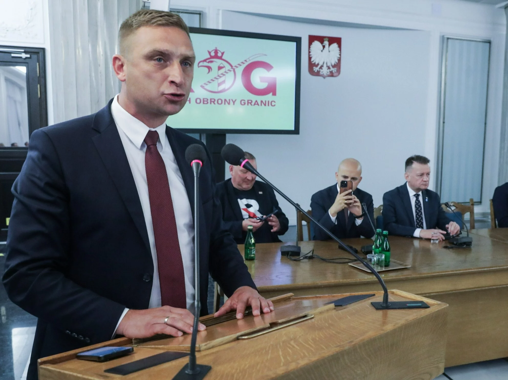 Движение защиты границ и Бонкевич в Сейме. Им устроили овацию.
