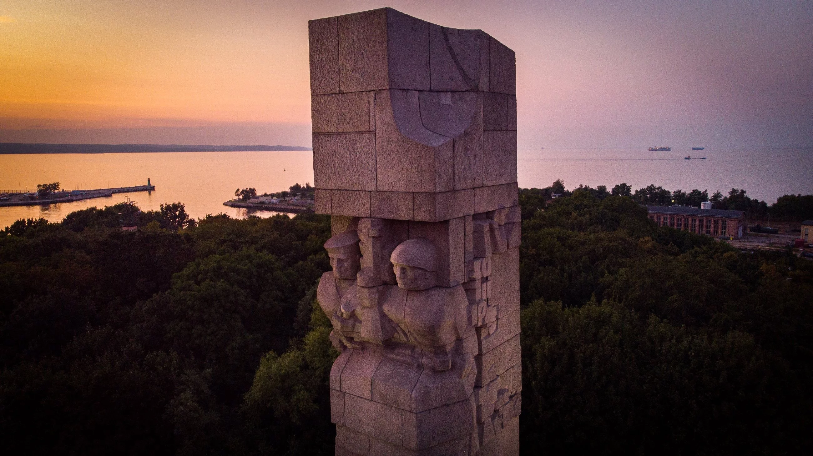 Pomnik Obrońców Wybrzeża na Westerplatte