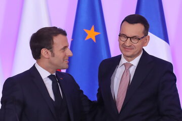 Od lewej: prezydent Emmanuel Macron i premier Mateusz Morawiecki