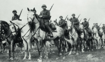 Oddział kwalerii w mundurach polowych, 1939 r.