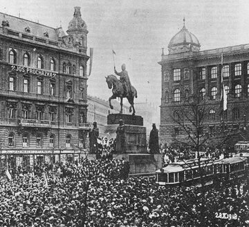 Ogłoszenie niepodległości Czechosłowacji. Plac Wacława, 28.10.1918