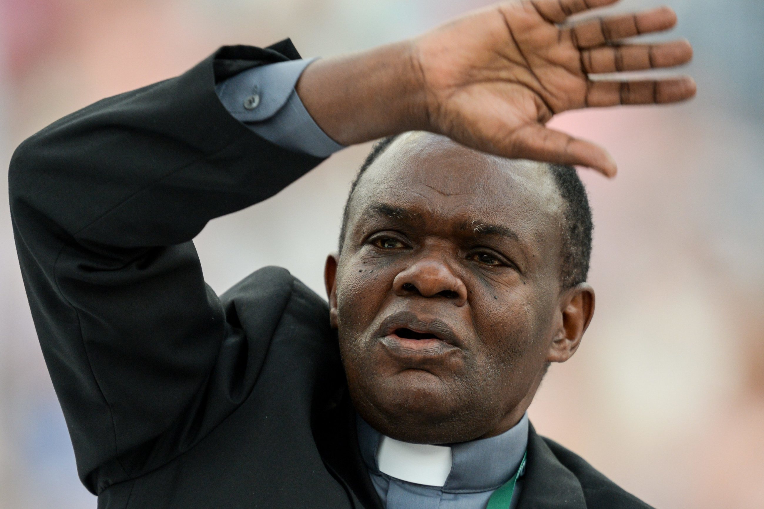 ojciec John Bashobora