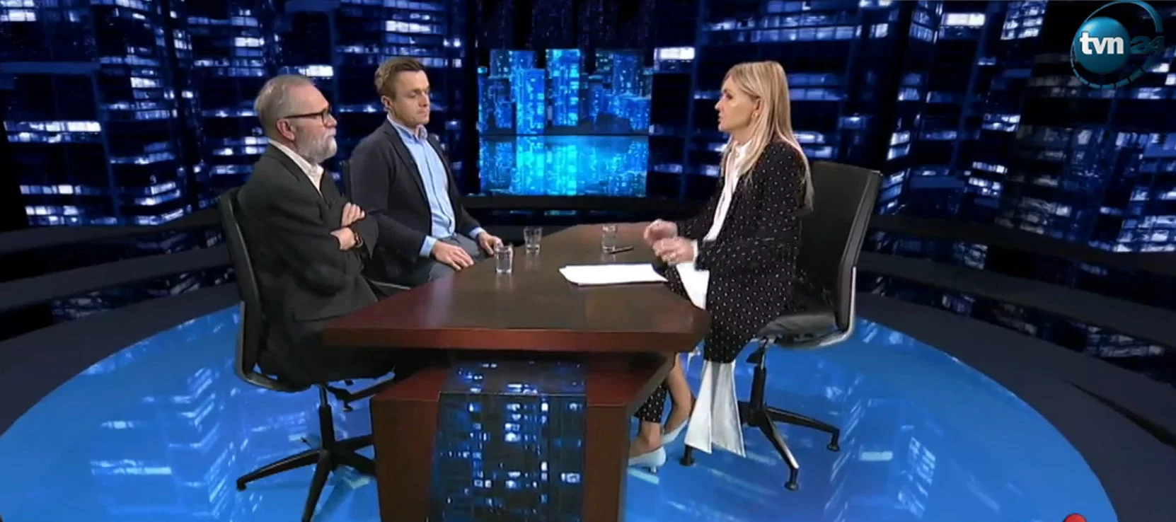 Redaktor naczelny "Liberte!" Leszek Jażdżewski komentował w studiu TVN24 kandydaturę dziennikarza i prezentera telewizyjnego Szymona Hołowni na prezydenta. Padły zaskakujące słowa.