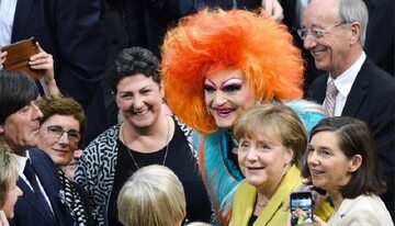 Olivia Jones i Angela Merkel