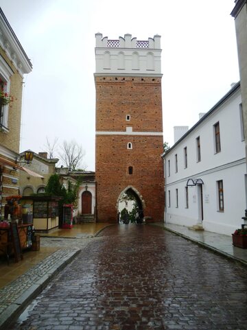 Opatowska Gate in Sandomierz (1)