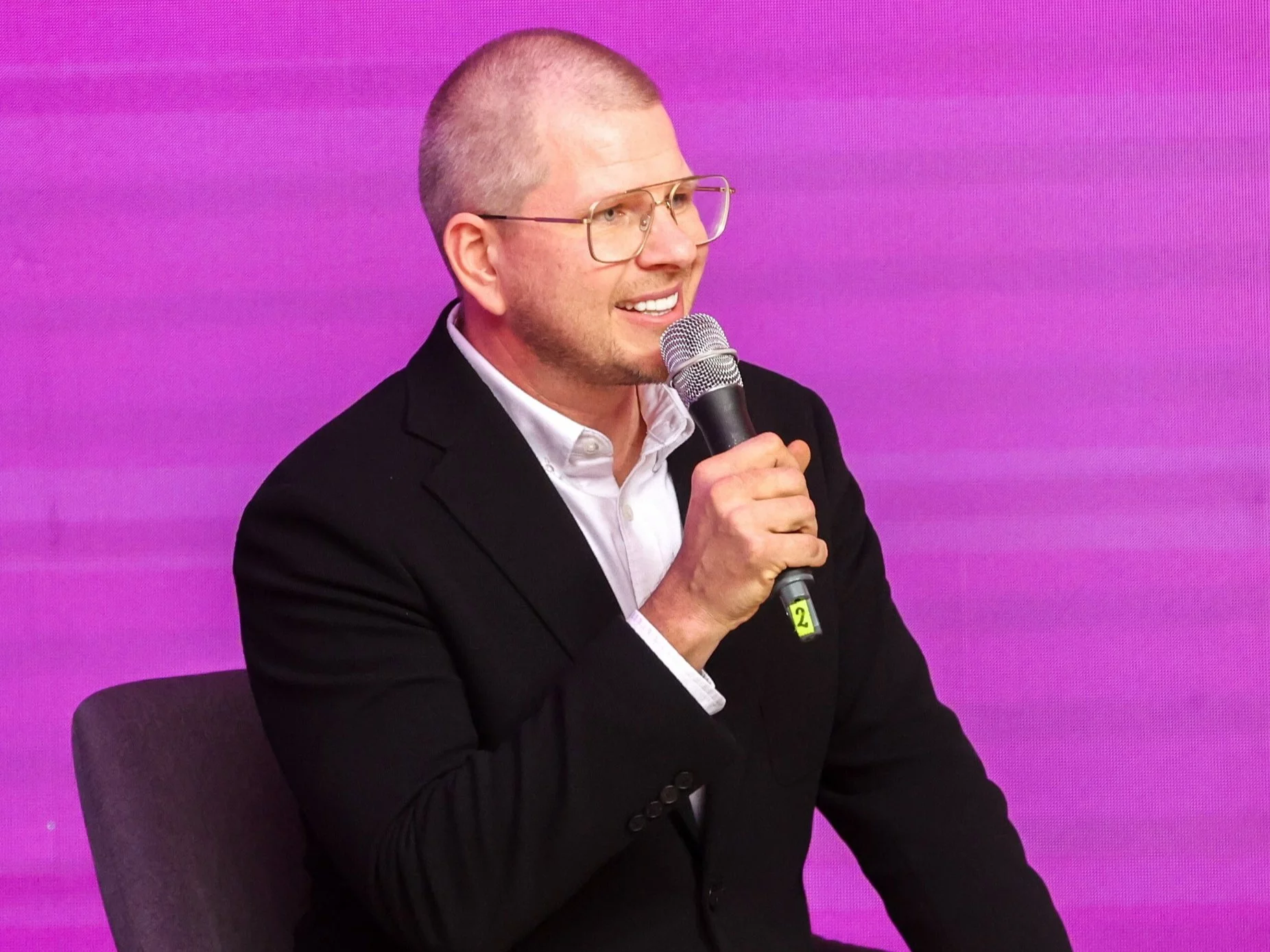 Dziennikarz Filip Chajzer