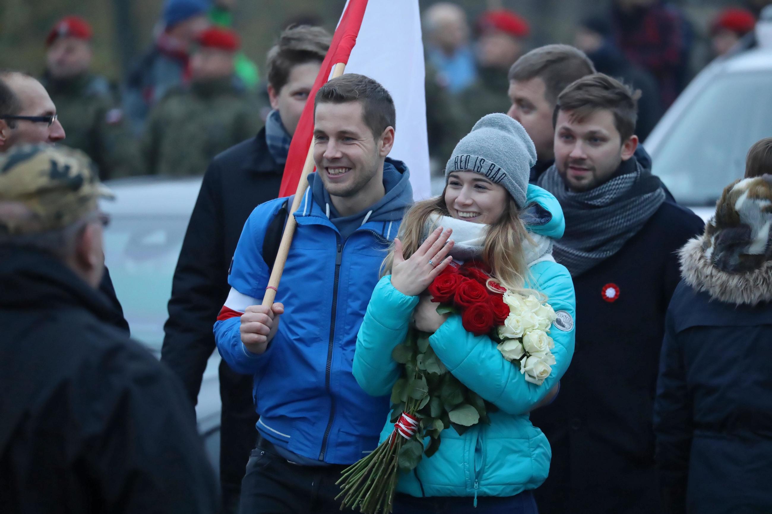 Oświadczyny podczas Święta Niepodległości