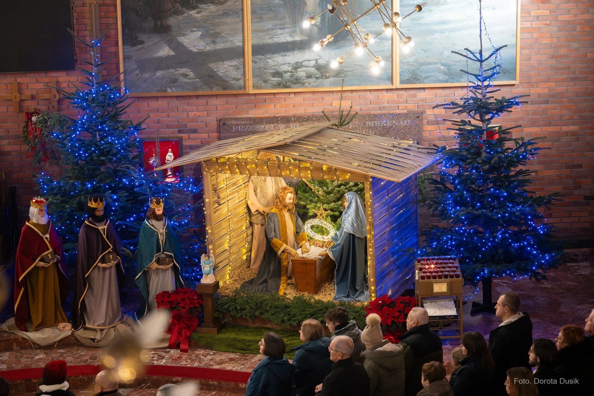 Zdewastował szopkę i okradł kościół. "Rozległ się ogromny huk"