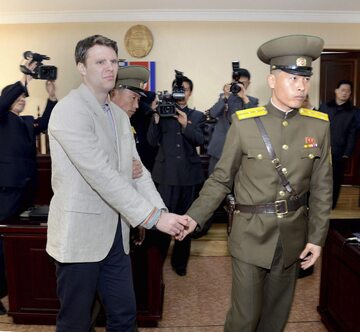 Otto Wambier, student University of Virginia, przyjechał do Korei Północnej jako turysta.