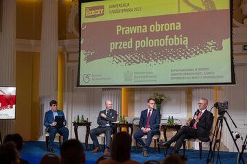 Panel "Manipulacje, kłamstwa i pomówienia – jak działają środowiska wrogie Polsce"