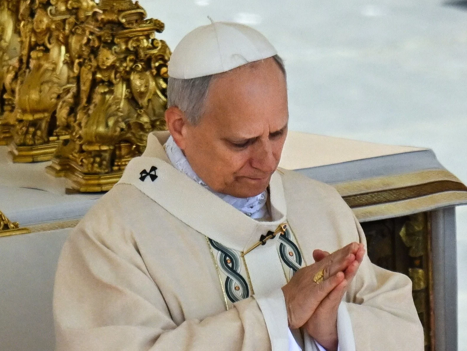 Papież chce porozmawiać z kardynałami o spornych kwestiach