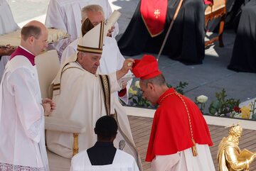 Papież Franciszek i biskup Victor Manuel Fernandez