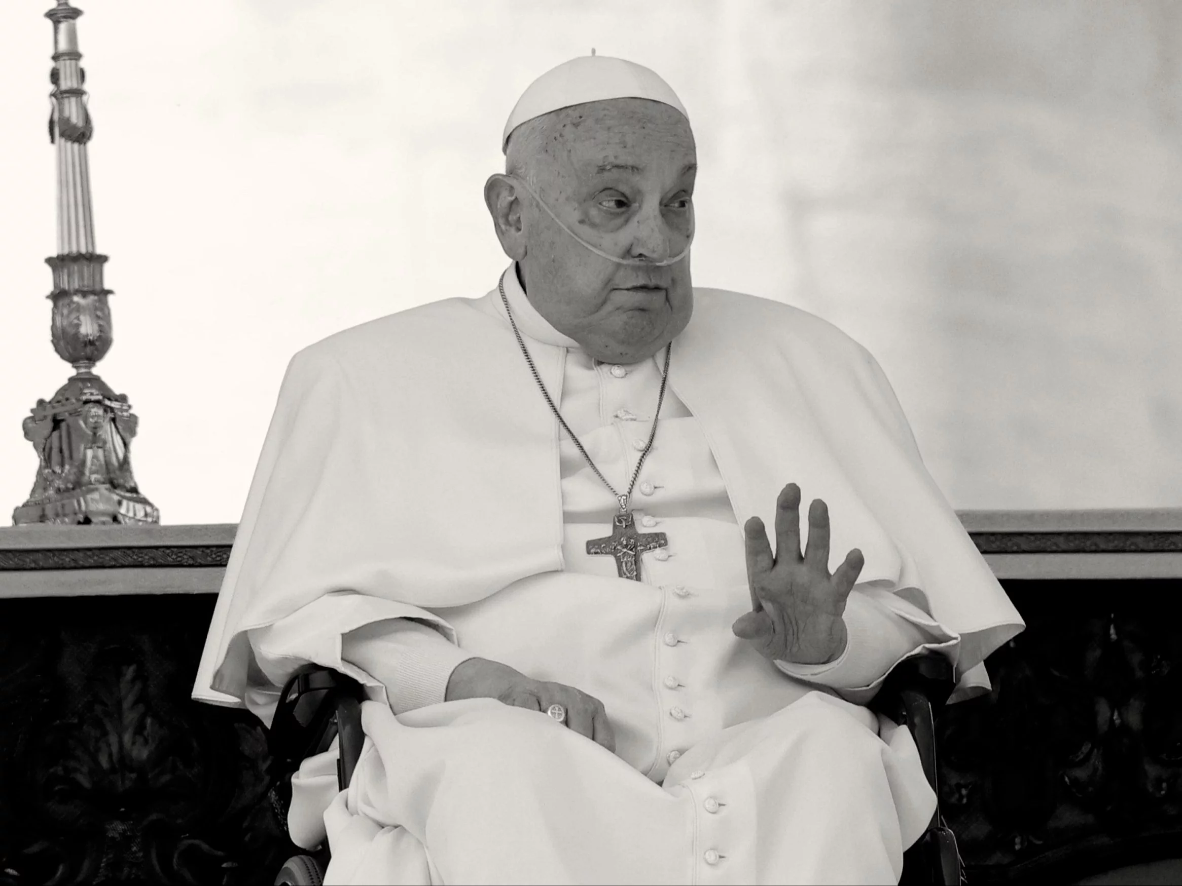 Papież Franciszek i panna hipokryzja