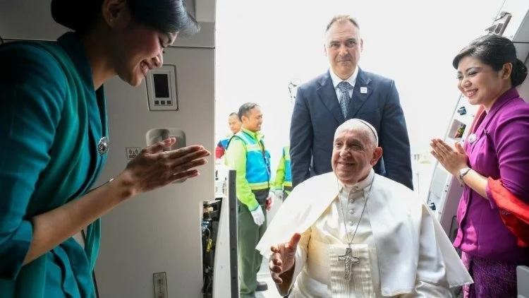 Franciszek w trakcie lotu do Papui-Nowej Gwinei