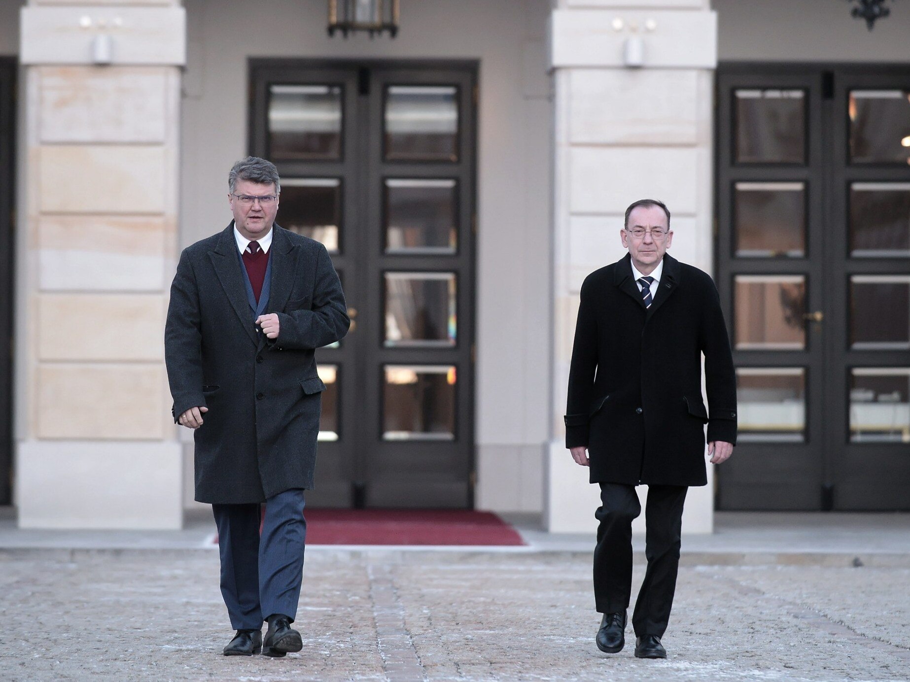 Były szef CBA i były minister spraw wewnętrznych Mariusz Kamiński (P) oraz jego były zastępca Maciej Wąsik (L)