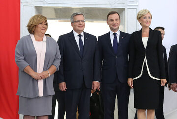 Para prezydencka z Anną i Bronisławem Komorowskimi w Sejmie po zakończeniu obrad Zgromadzenia Narodowego (6 sierpnia 2015)