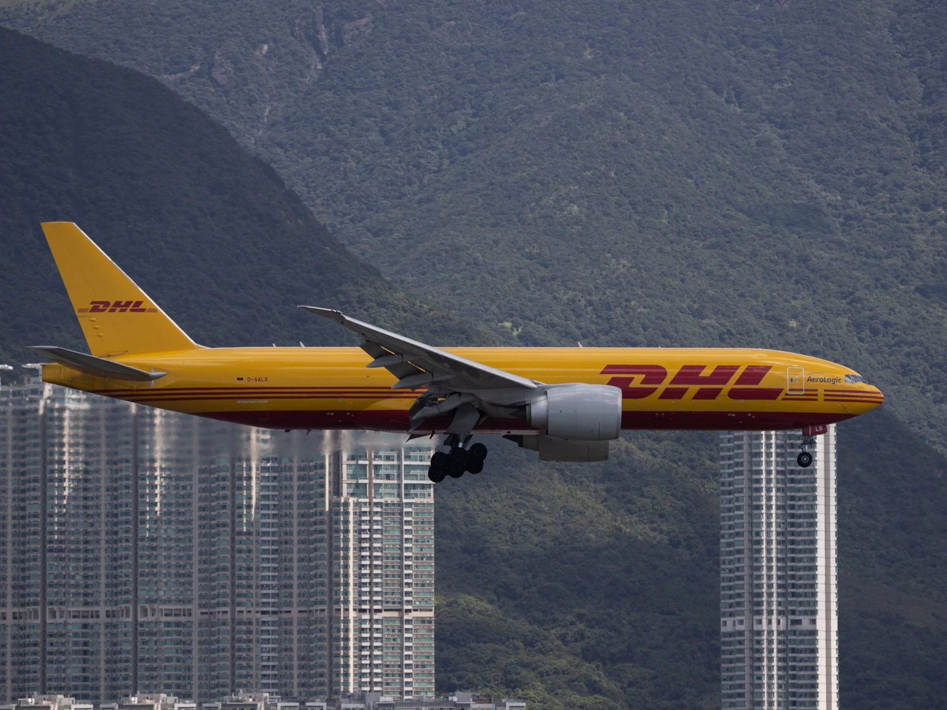 Samolot DHL