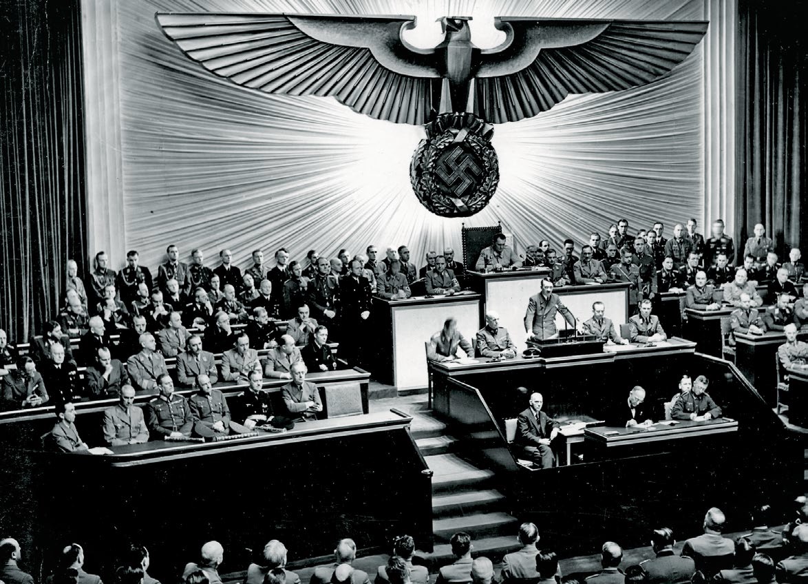 Adolf Hitler przemawia w Reichstagu, 1941 r.